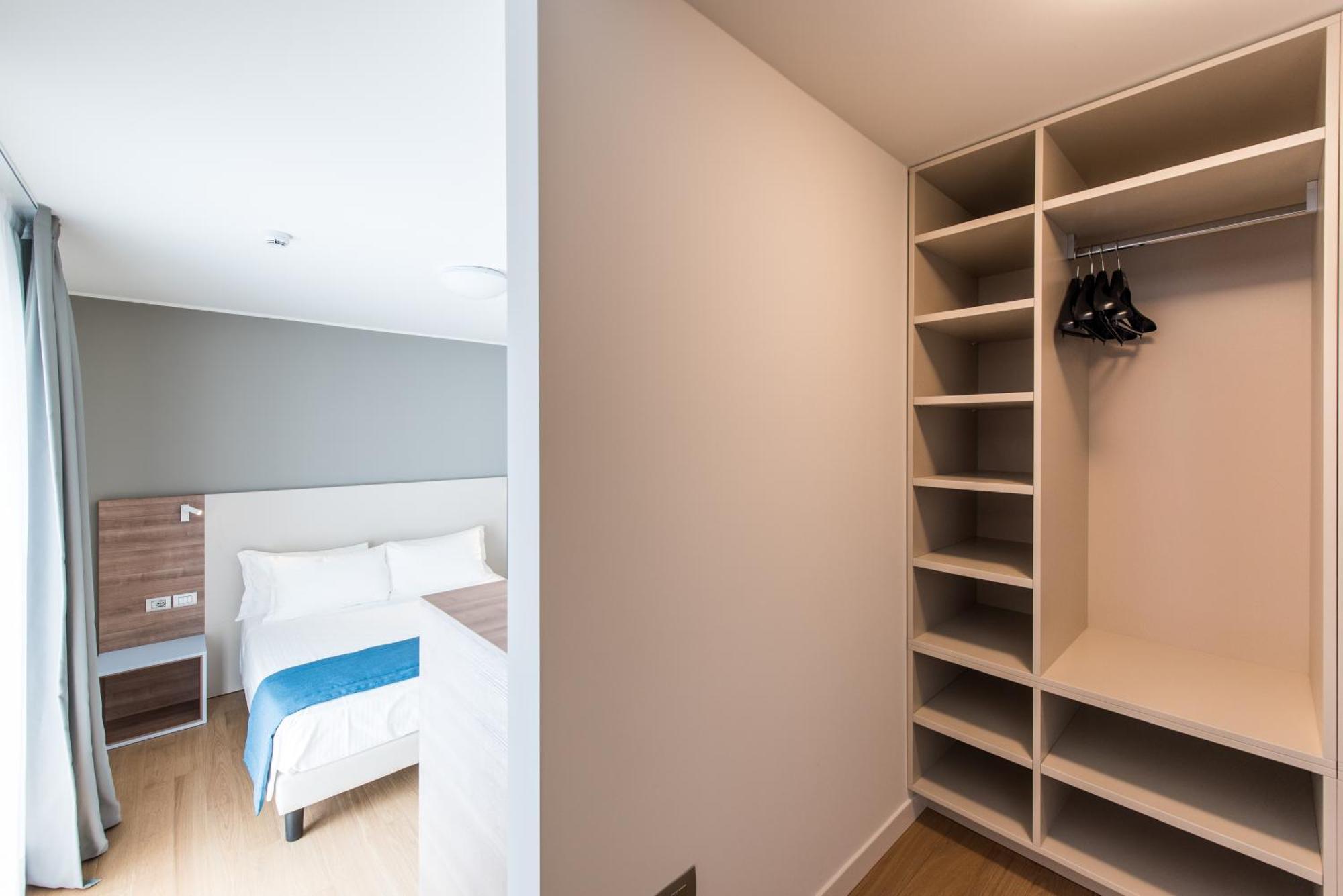 Hesperia Hotel & Residence Лидо ди Йезоло Стая снимка