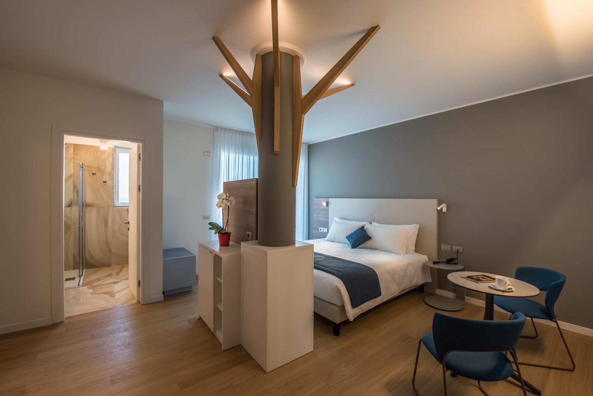 Hesperia Hotel & Residence Лидо ди Йезоло Стая снимка