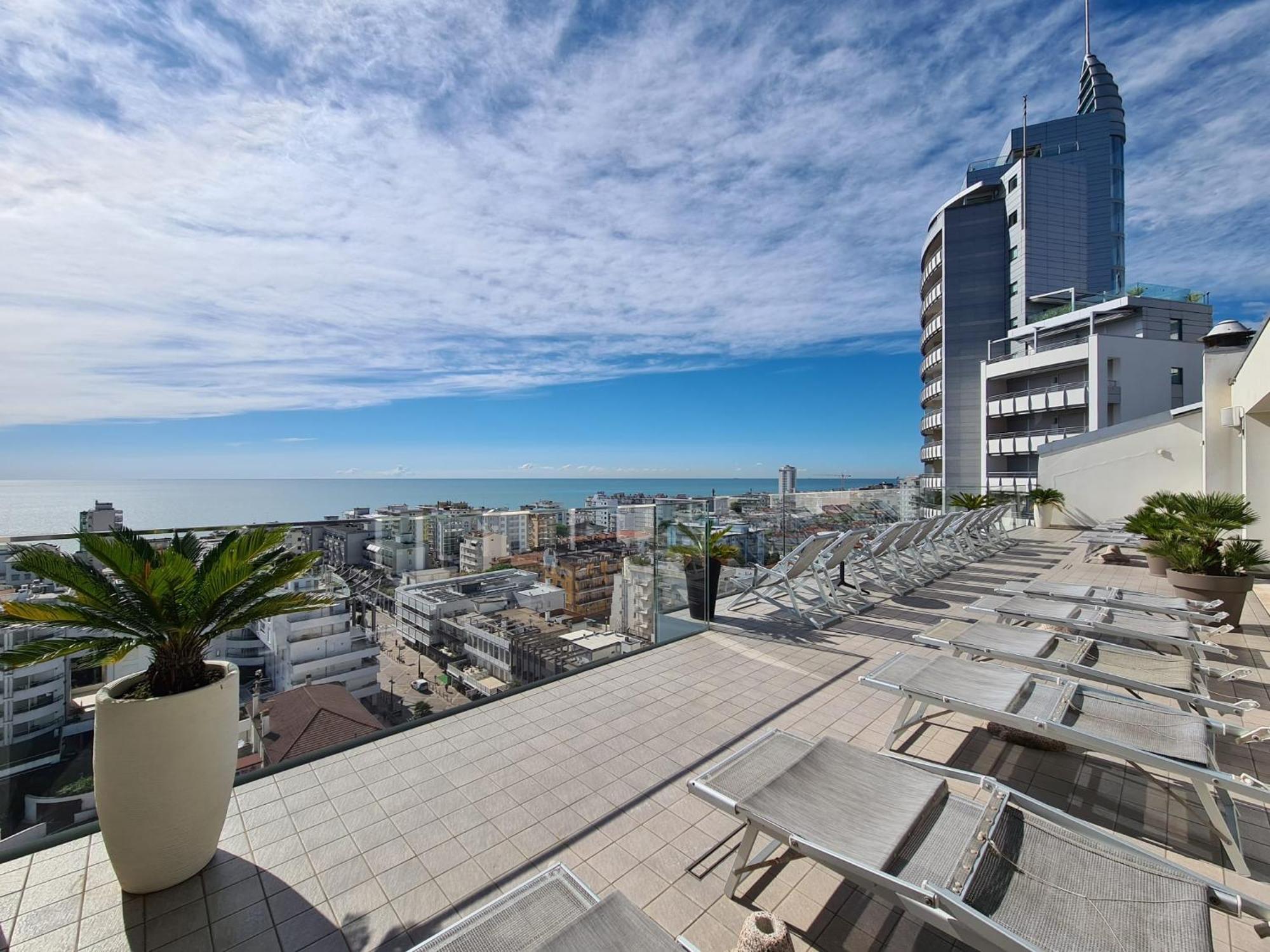 Hesperia Hotel & Residence Лидо ди Йезоло Екстериор снимка